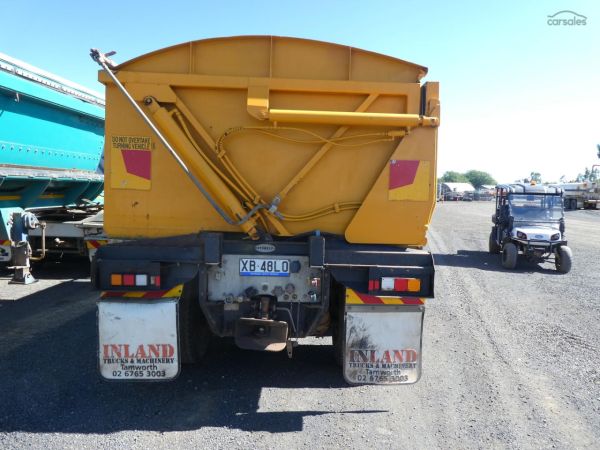 2010 ISUZU CXZ GIGA image