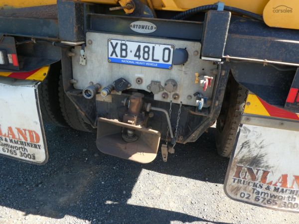 2010 ISUZU CXZ GIGA image