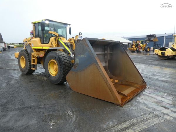 2011 VOLVO  L60F image