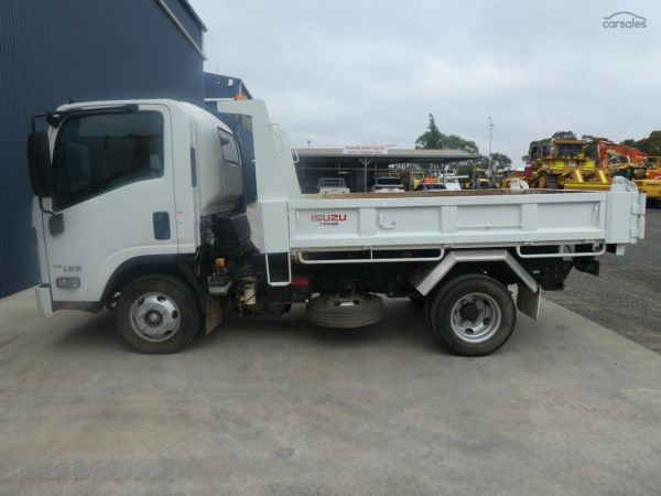2021 ISUZU  NPR 4X2 image
