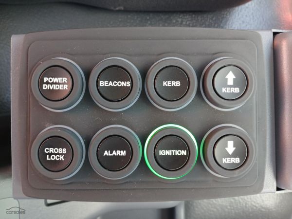 2025 Isuzu FYJ 300-350 AGI SPEC image