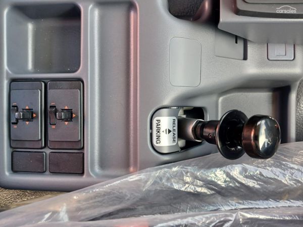 2025 Isuzu FYJ 300-350 AGI SPEC image