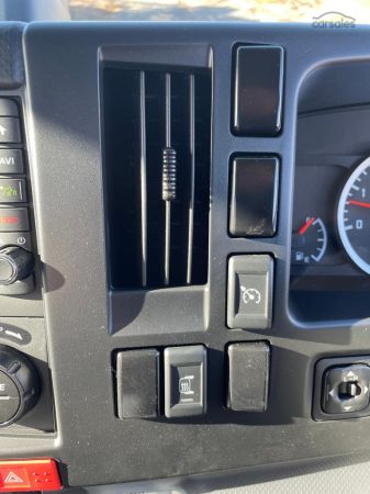 2025 Isuzu Npr 75-190 AMT MWB image