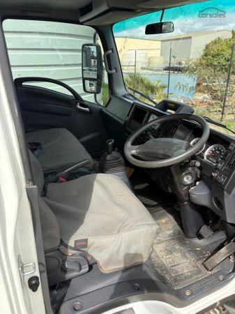 2021 Isuzu NQR 87-190 AMT image