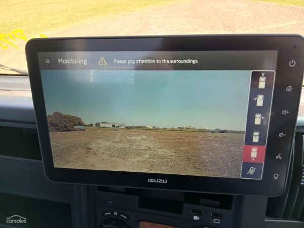 2025 Isuzu N Series NPR 45/55-155 Tradepack image