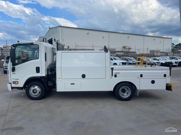 2025 Isuzu Npr 45 155 Servicepack-X image