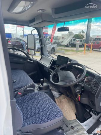 2025 Isuzu Npr 45 155 Servicepack-X image