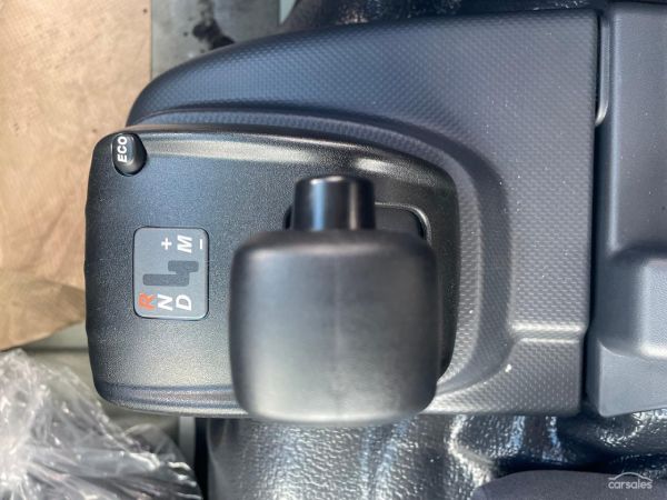 2025 Isuzu Npr 45 155 Servicepack-X image