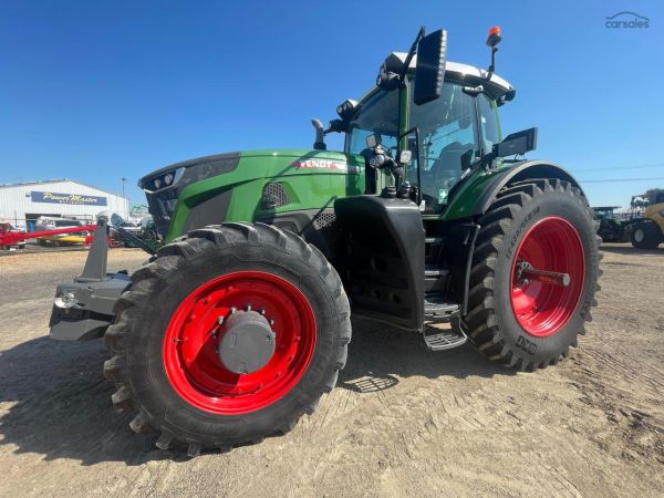 2022 Fendt 933 image