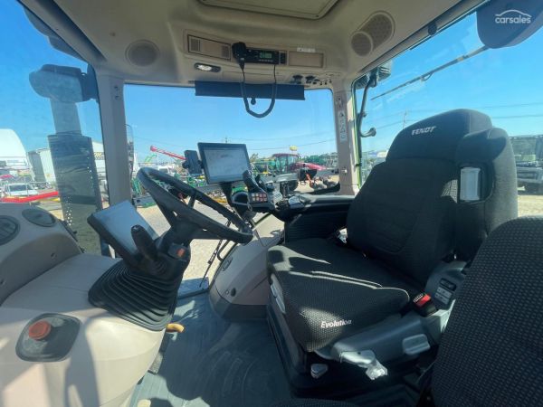 2022 Fendt 933 image