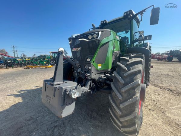2022 Fendt 933 image