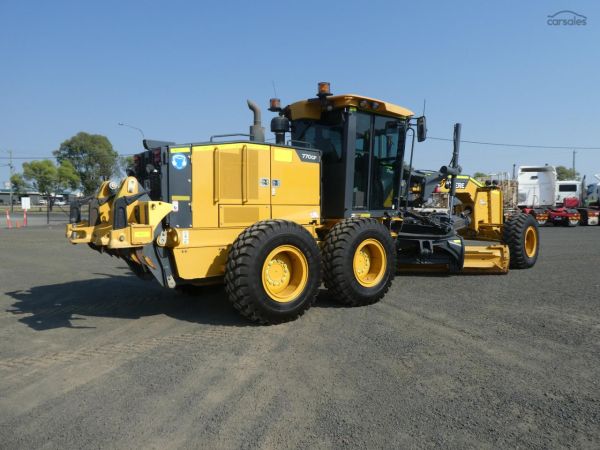 2022 JOHN DEERE 770GP image