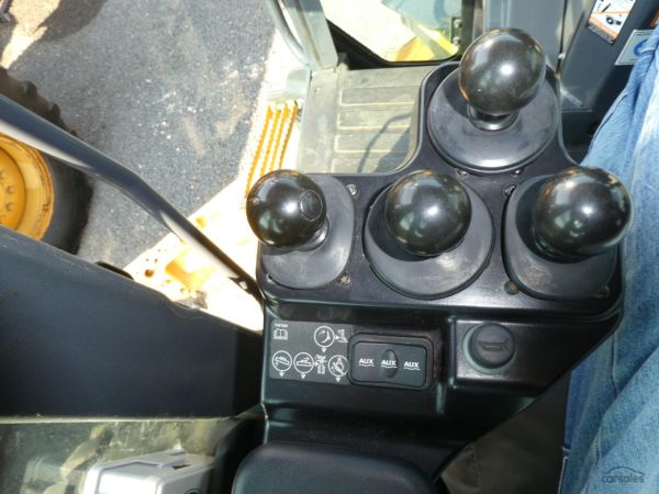 2022 JOHN DEERE 770GP image