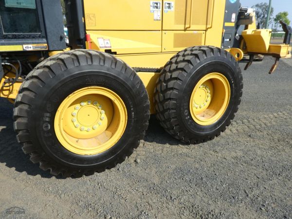 2022 JOHN DEERE 770GP image