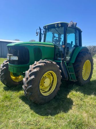 John Deere 6920 Tractor image