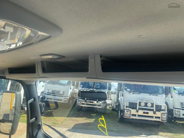 2025 Isuzu Nqr 88-190 image