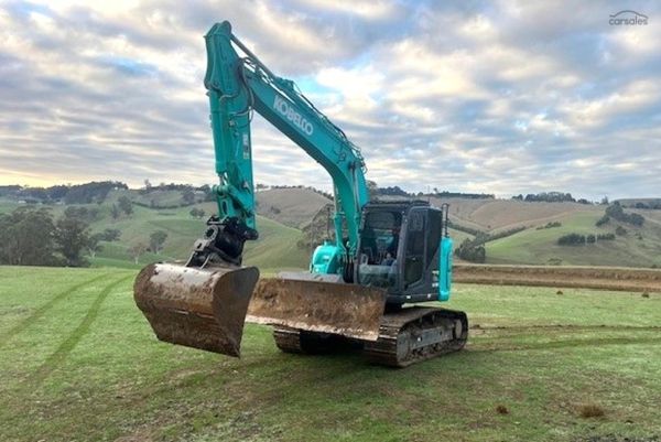 2024 Kobelco ED160BR-7 Excavator and Dozer Combo image