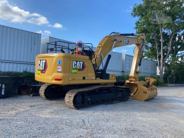 2023 CATERPILLAR 330GC image