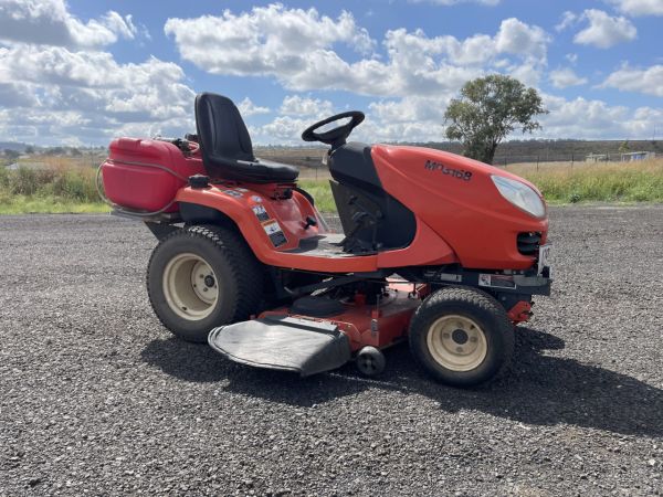 Kubota GR2120 image