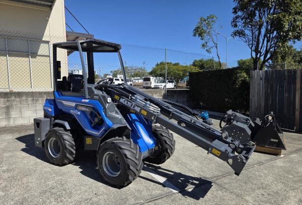 6.3+K with Digga 4in1 Bucket + Flail Mower image