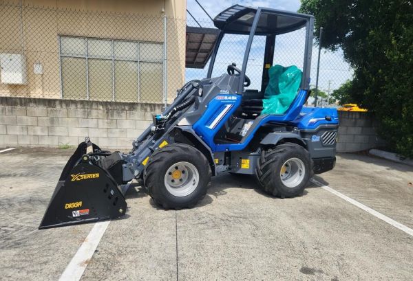 8.4SK Multione Mini Loader with Cruise Control! Best in Class, Italian Manufacturing Excellence! image