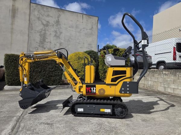 Best Value 1.2ton Mini Excavator!!!! image