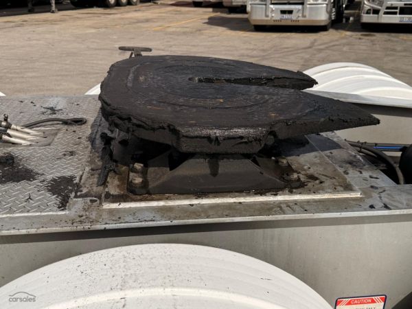 2021 Maxitrans ST3 image