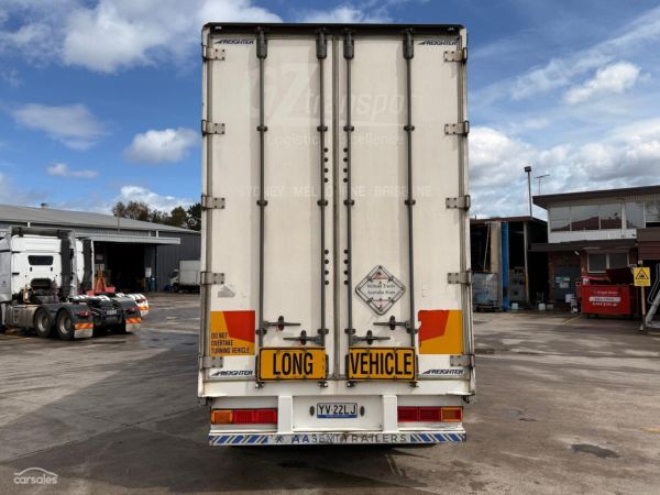 2021 Maxitrans ST3 image