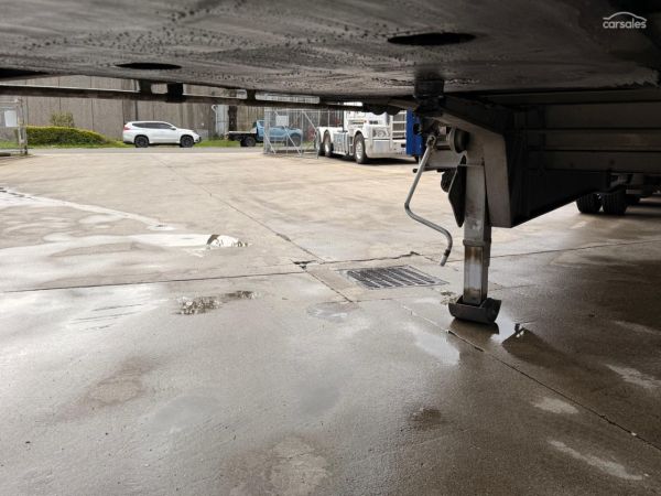 2021 Maxitrans ST3 image