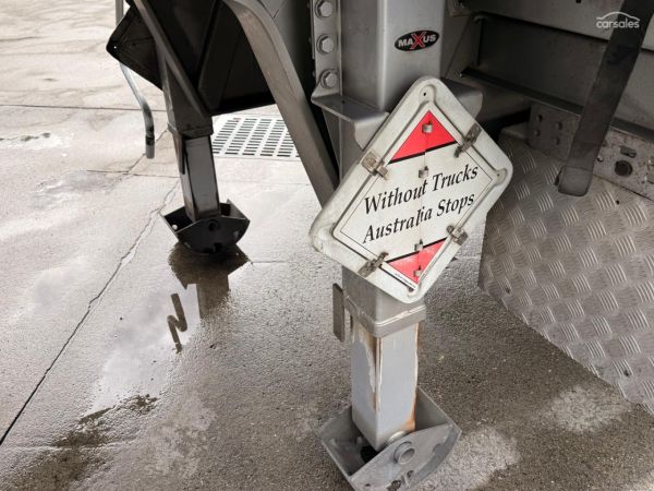 2021 Maxitrans ST3 image