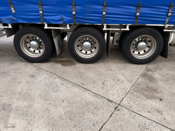 2021 Maxitrans ST3 image