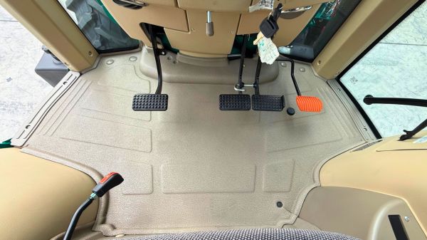 TRIDENT PLUS 120HP POWERSHIFT 4WD A/C CABIN TRACTOR WITH 4IN1 BUCKET COMBO DEAL 5 YEARS LABOUR AND PARTS WARRANTY AUSTRALIA WIDE DELIVERY & SUPPORT image