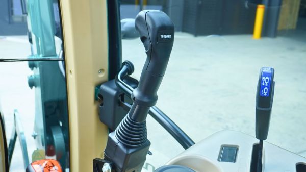 TRIDENT PLUS 120HP POWERSHIFT 4WD A/C CABIN TRACTOR WITH 4IN1 BUCKET (POWER SHUTTLE & 1,500KG FRONT LOADER LIFTING CAPACITY) 5 YEARS LABOUR AND PARTS WARRANTY AUSTRALIA WIDE DELIVERY & SUPPORT image