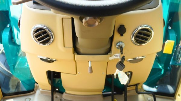 TRIDENT PLUS 120HP POWERSHIFT 4WD A/C CABIN TRACTOR WITH 4IN1 BUCKET (POWER SHUTTLE & 1,500KG FRONT LOADER LIFTING CAPACITY) 5 YEARS LABOUR AND PARTS WARRANTY AUSTRALIA WIDE DELIVERY & SUPPORT image