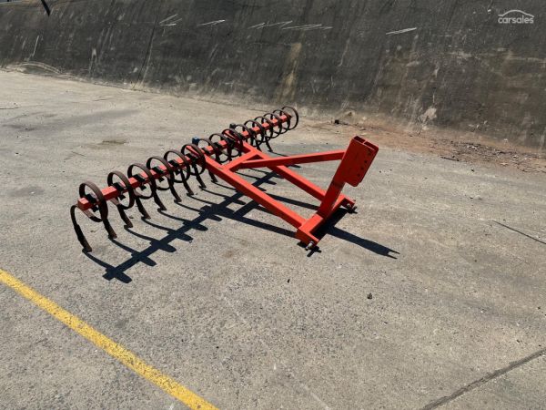 2010 John Berends Stick Rake image