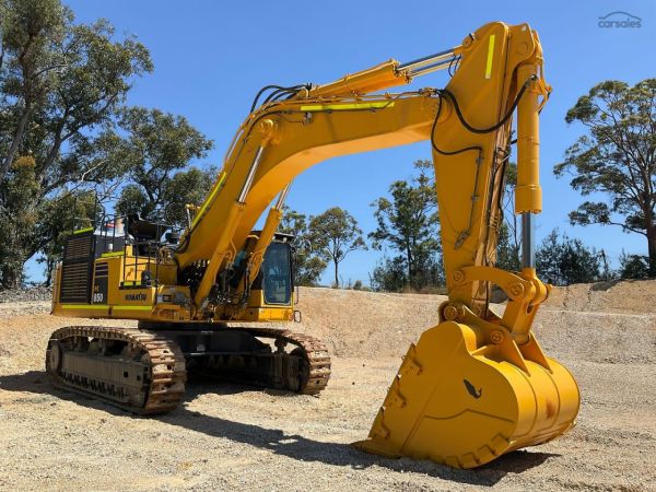 2017 Komatsu PC850-8 image