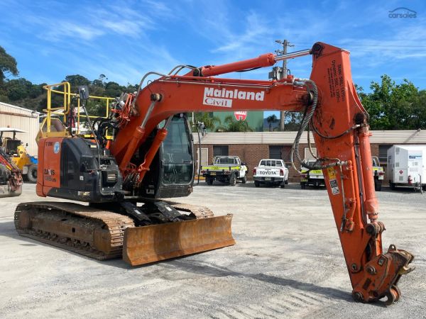 2018 Hitachi ZX135US-5B image