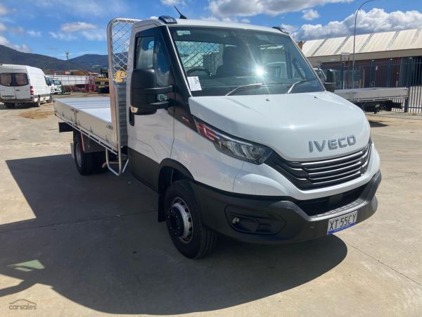 2025 Iveco Daily Table Top image