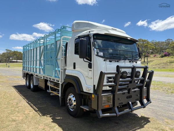 2025 Isuzu FXY 240-350 image