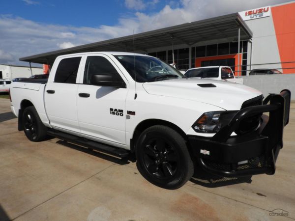 2022 RAM 1500 Express RamBox SWB Auto 4x4 MY22 image