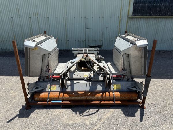 2019 Trimax Mowing Systems Stealth 33401 image