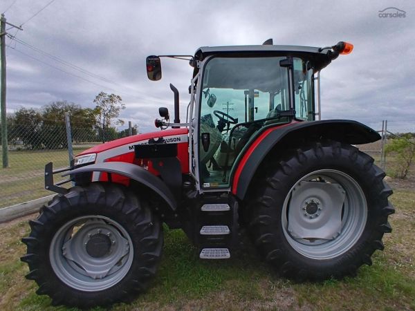 2025 Massey Ferguson 5M.95 Cab image