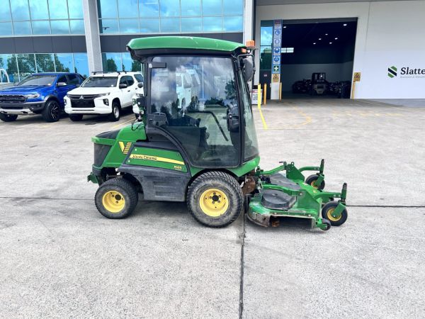 2017 John Deere 1585 TerrainCut (Ex Council) image
