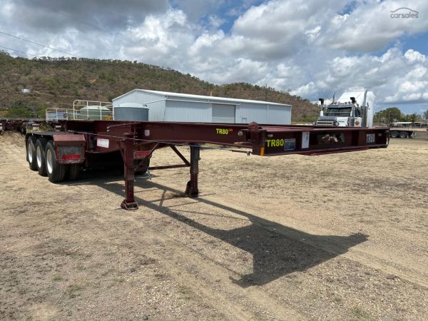 2017 Barker Heavy Duty Tri Axle image