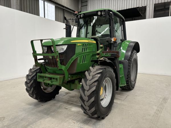 2020 John Deere 6110M Tractor (Council Asset) image