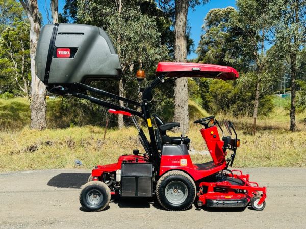 2021 Toro Proline H800 Zero Turn image