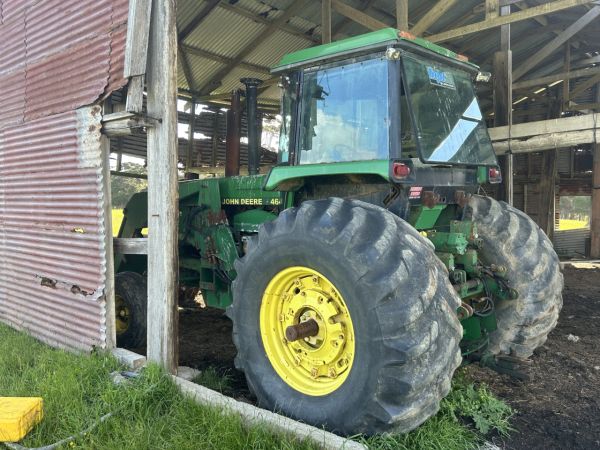 John Deere Tractor image