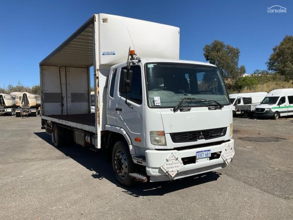 2013 Mitsubishi Fighter FM600 image