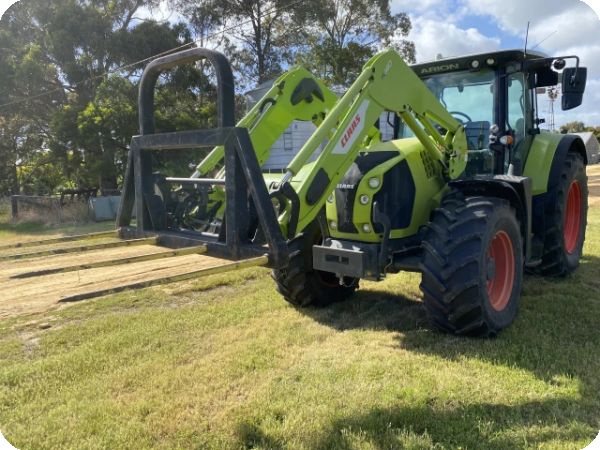 2022 Claas 630 Arion Tractor image