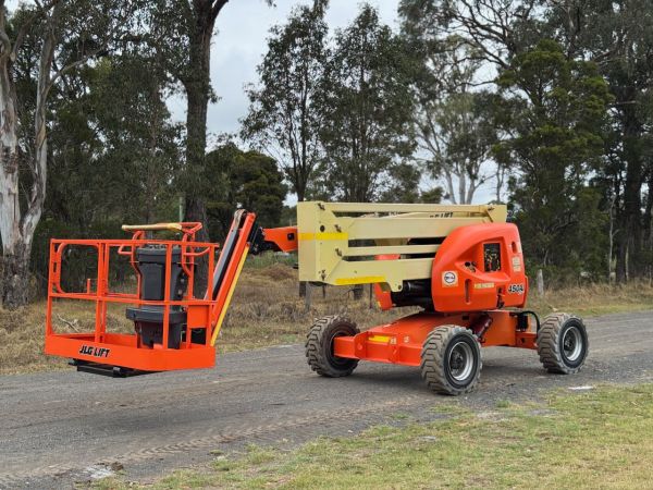 2014 JLG 450AJ Boom Lift image